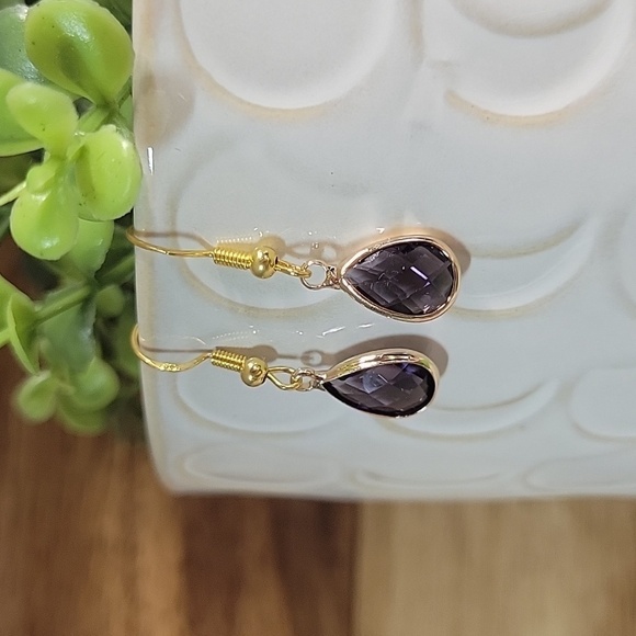 Dainty Grape Glass Drop Earrings - Picture 1 of 6